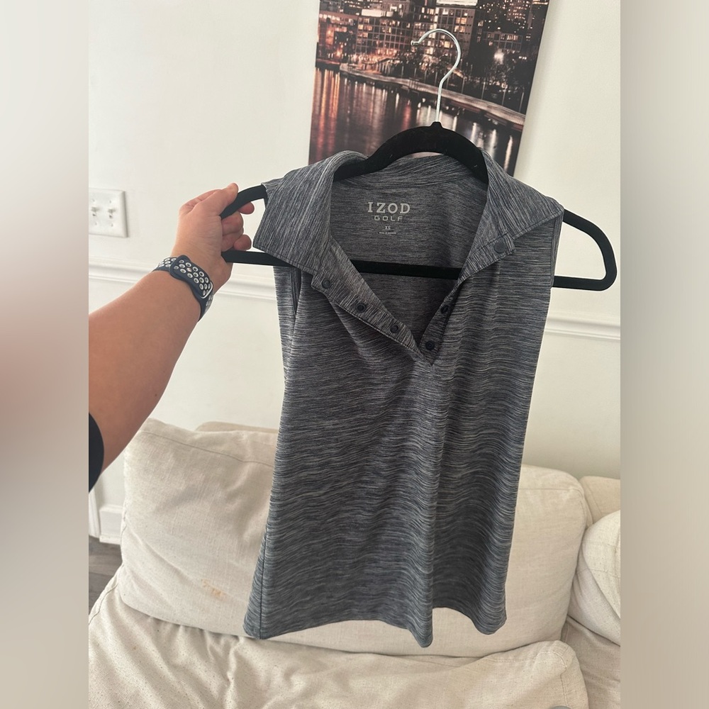 IZOD- 1/4 zip sleeveless Izod grey shirt- NEVER WORN